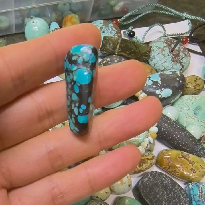 黑***晓玛瑙/玉髓未镶嵌颈饰