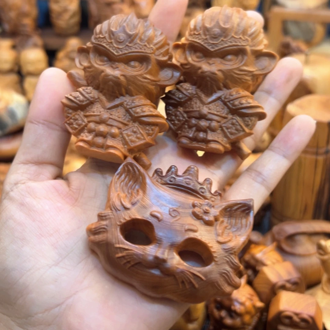 巫***娃柏木（崖柏）手把件