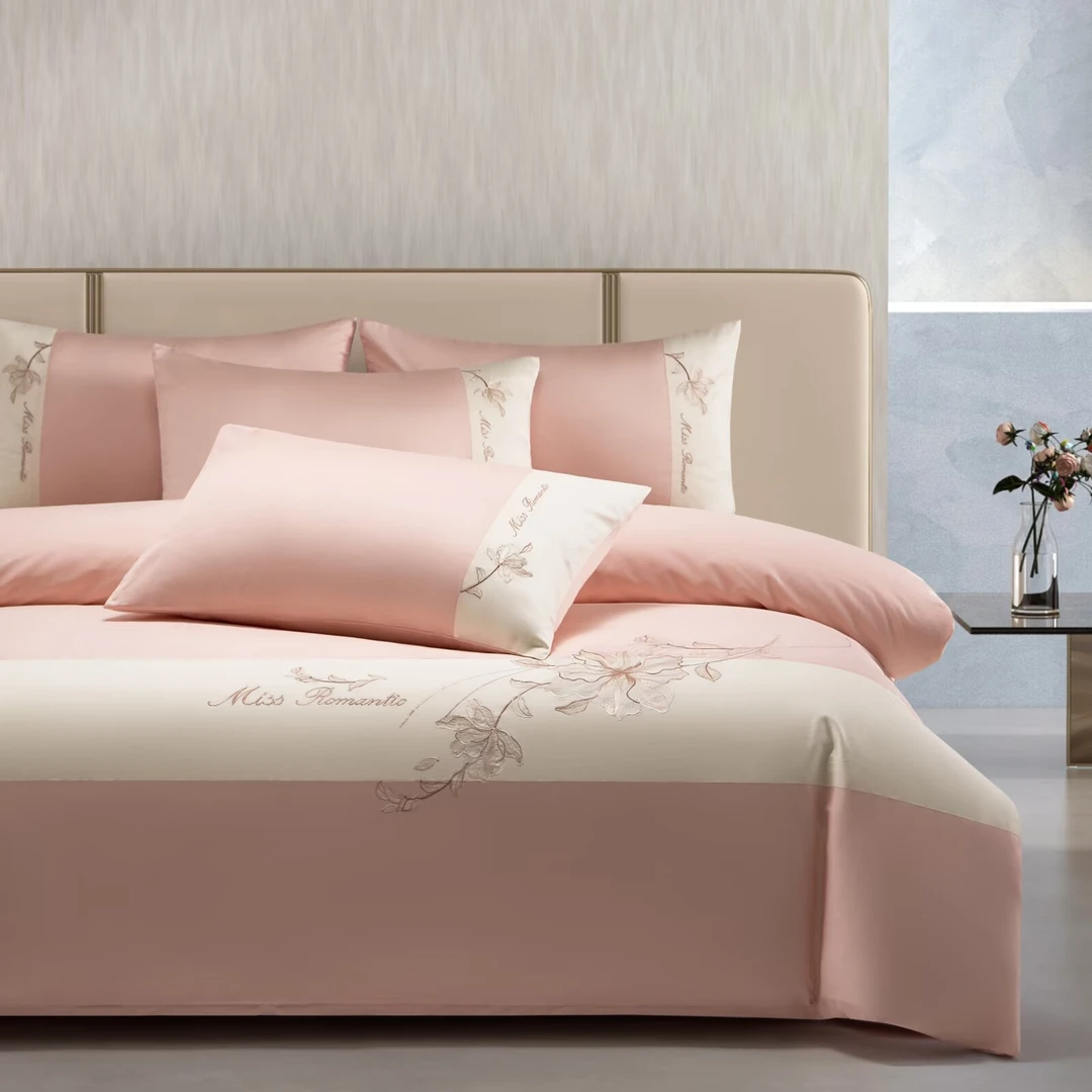 轻奢简约刺绣60长绒棉拼色四件套