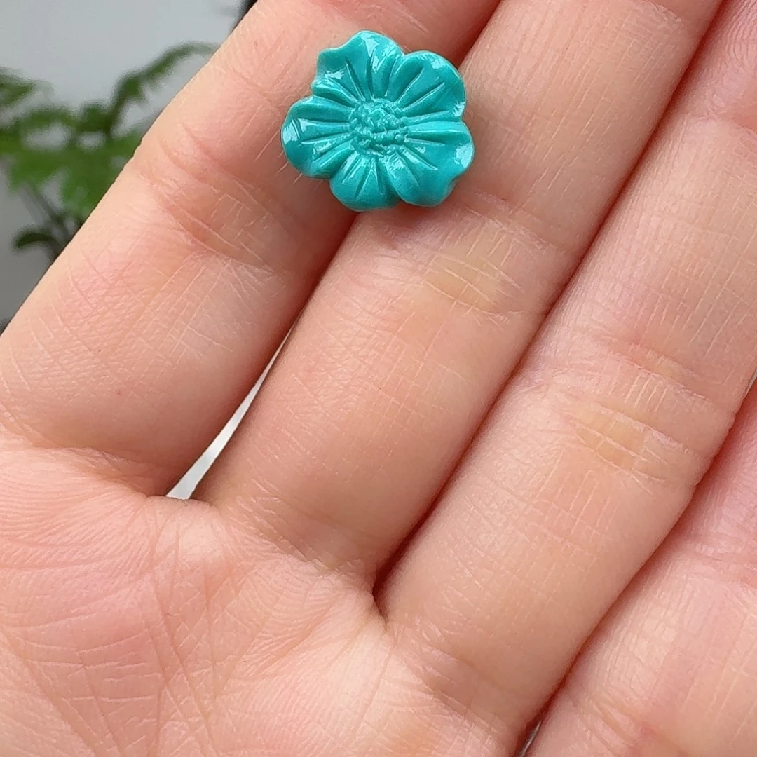 绿松石未镶嵌挂件