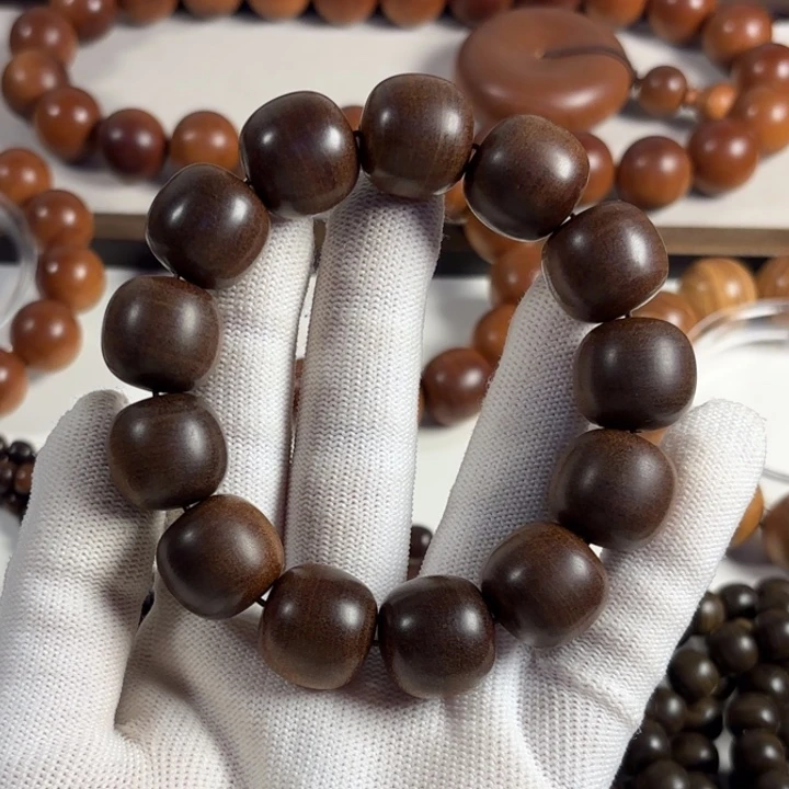 楼***哥檀香木1718老山檀黑肉奶香奶甜