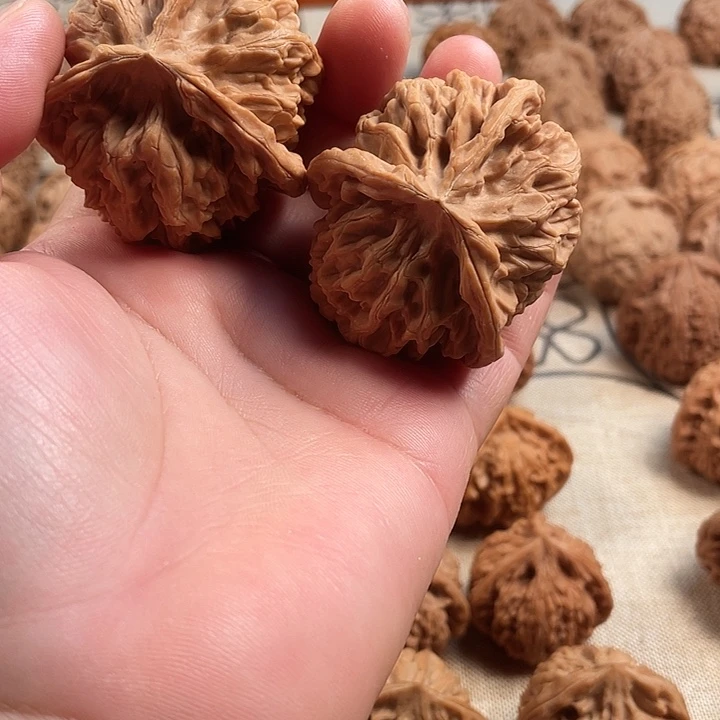吊坠文玩核桃帝王三棱