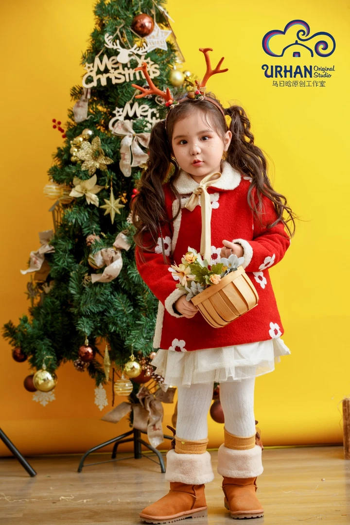 乌日晗新款传统民族风时尚儿童棉服面料春秋女儿童马甲秋冬外穿