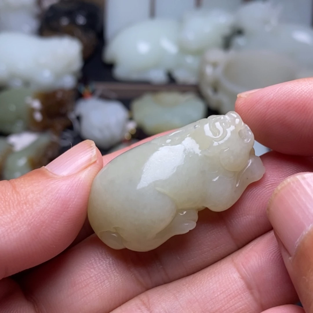 【闪购商品】颈饰未镶嵌和田玉