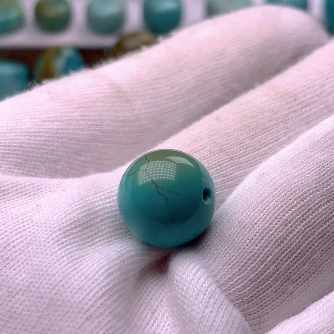 开***笑绿松石未镶嵌珠宝奇石