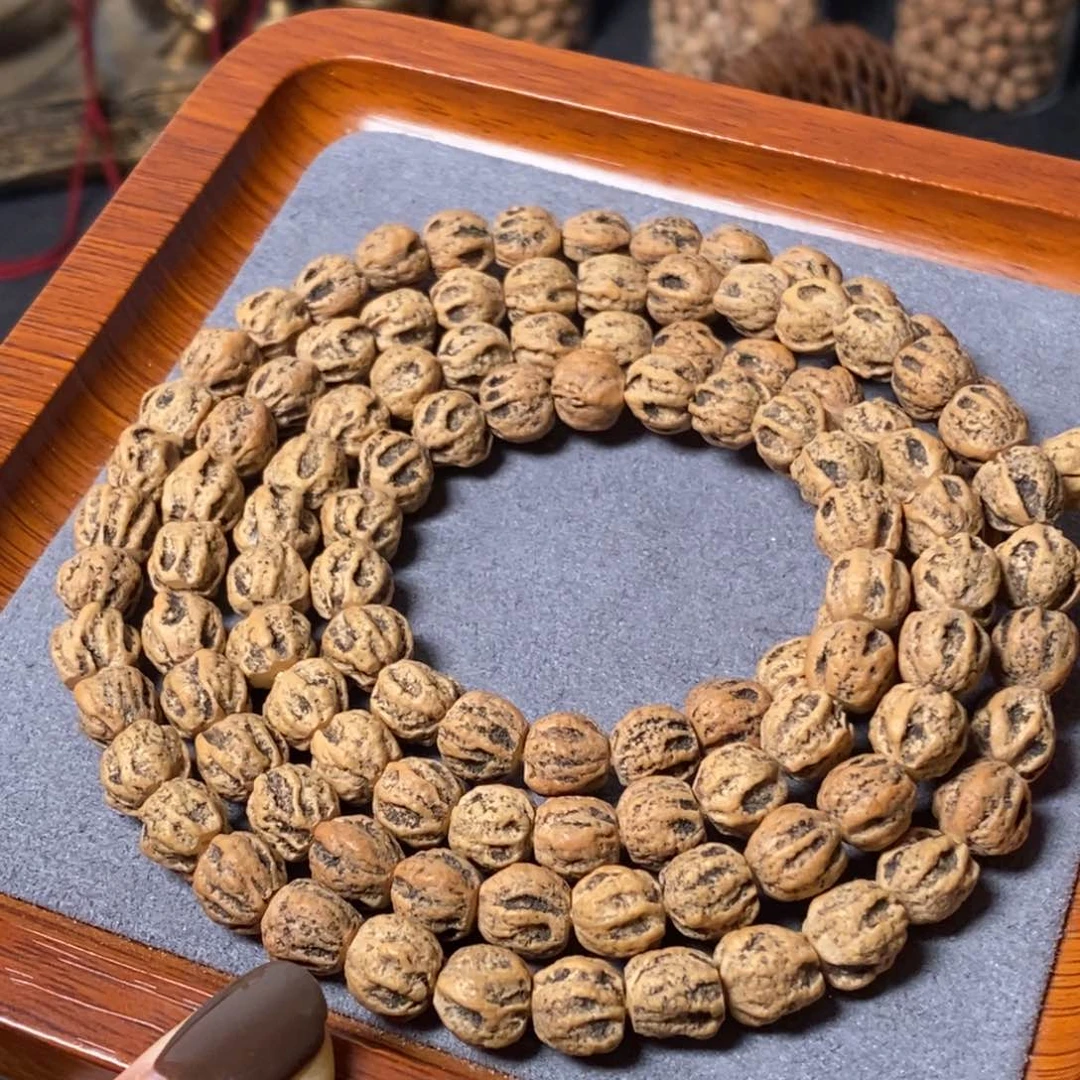 柏香籽/百香籽手串铂*