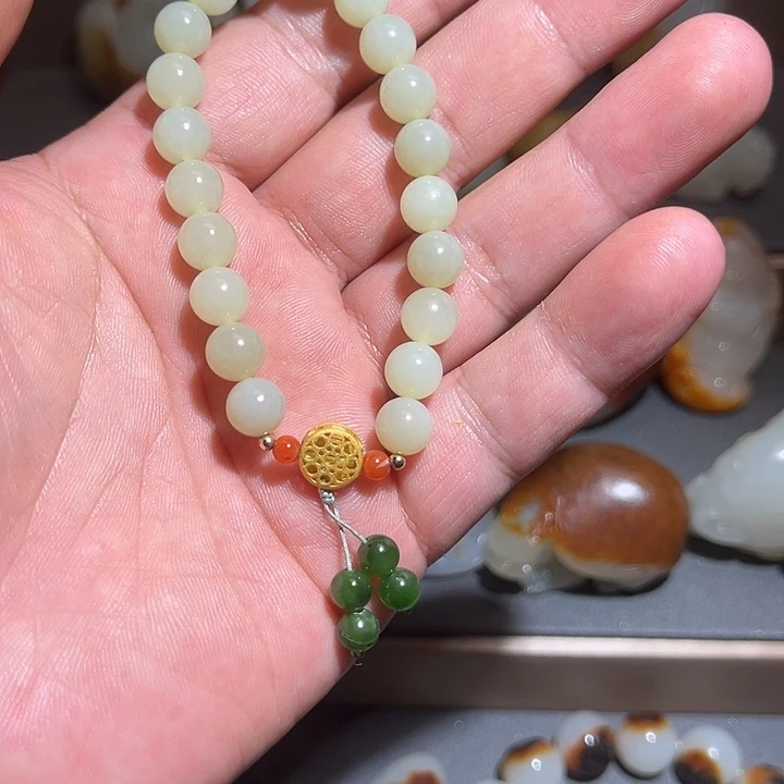 和田玉（糖玉）未镶嵌颈饰