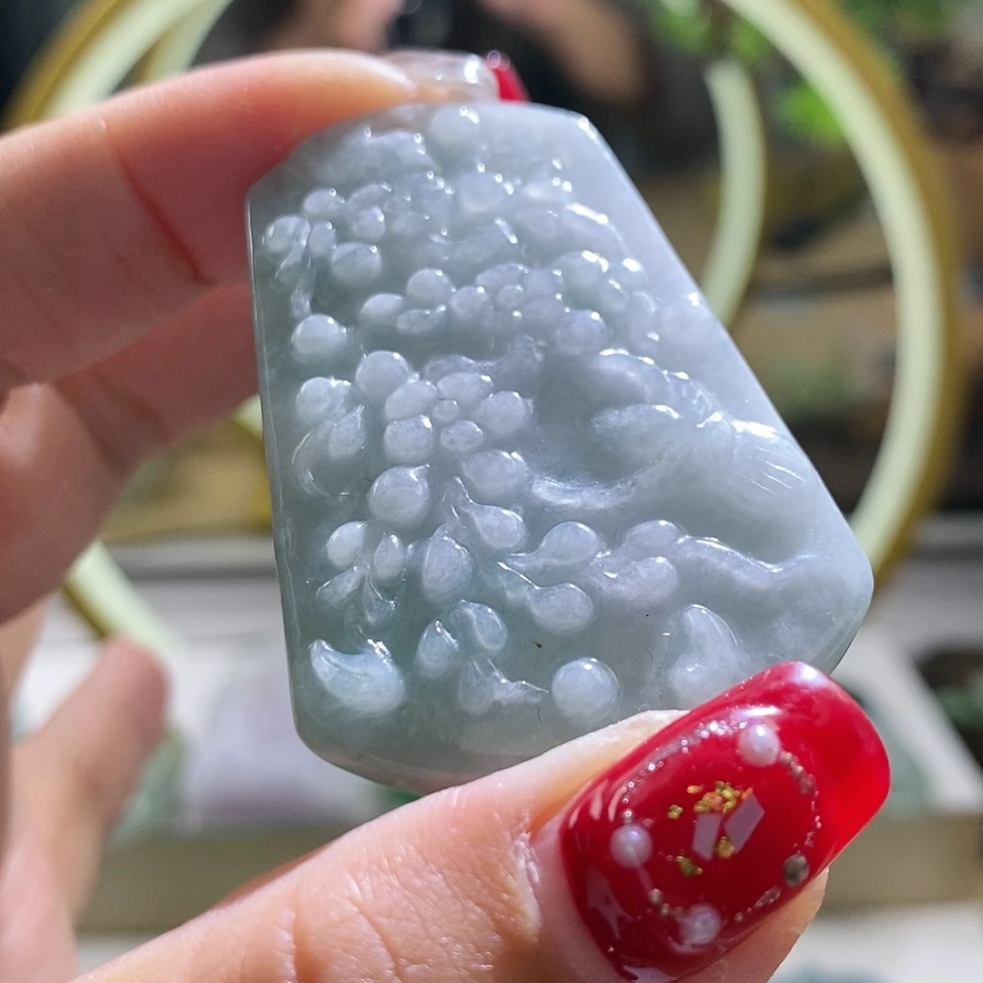 【闪购商品】翡翠颈饰未镶嵌喜上眉梢