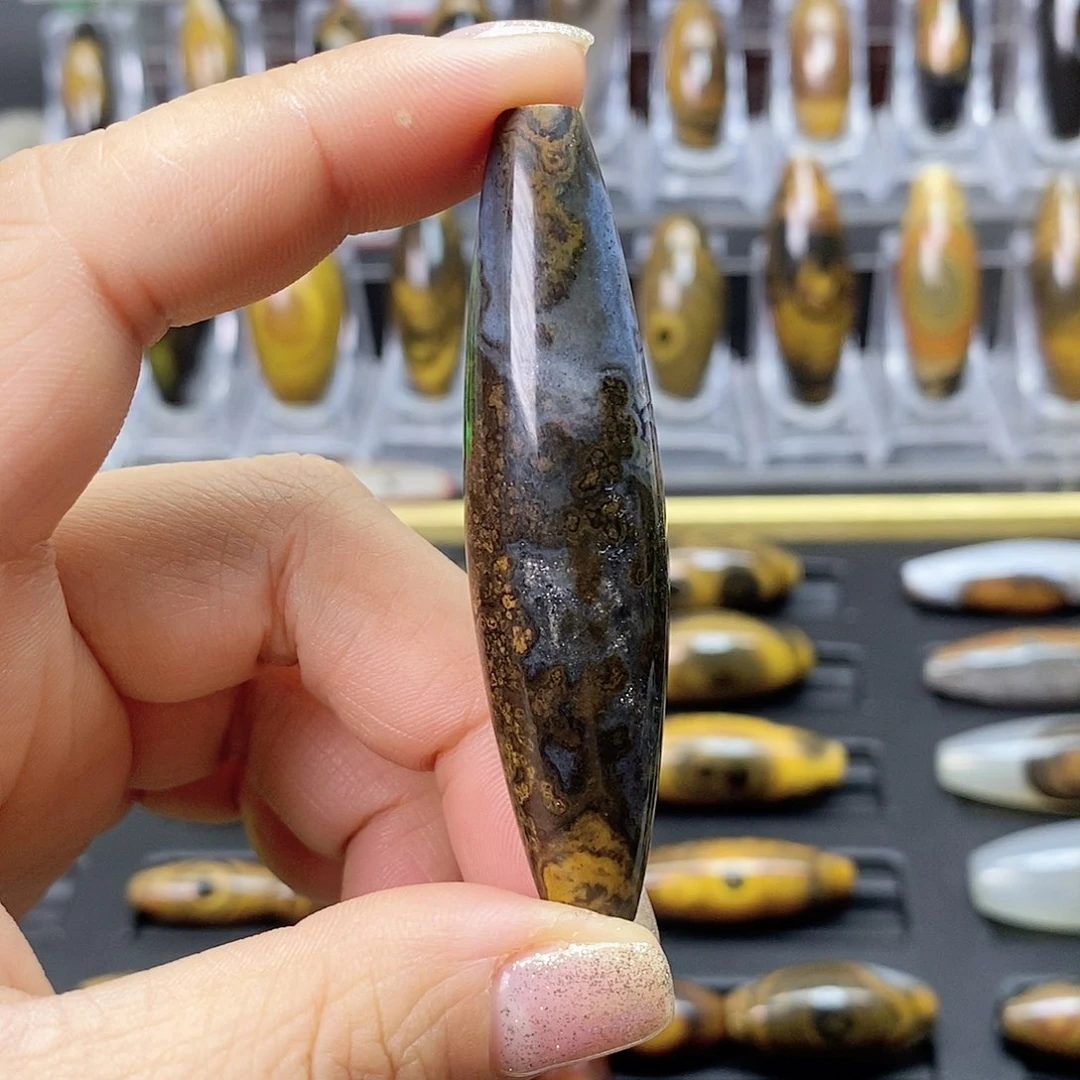 玛瑙/玉髓颈饰合金