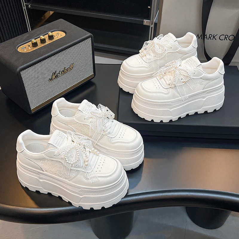 蕾丝珍珠蝴蝶结松糕厚底小白鞋女2025夏新款皮款网面增高休闲板鞋