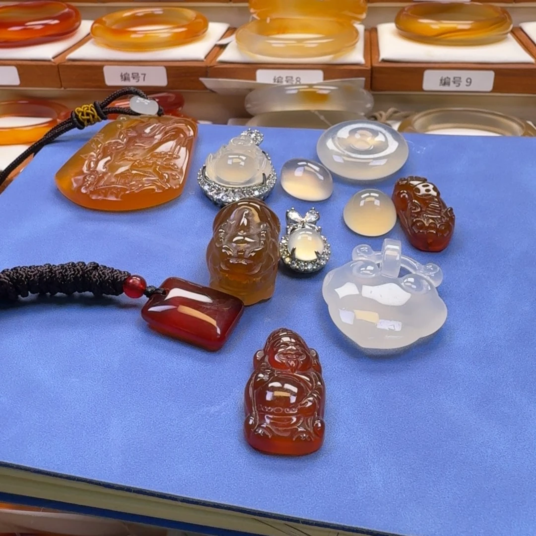 玛瑙/玉髓未镶嵌手镯