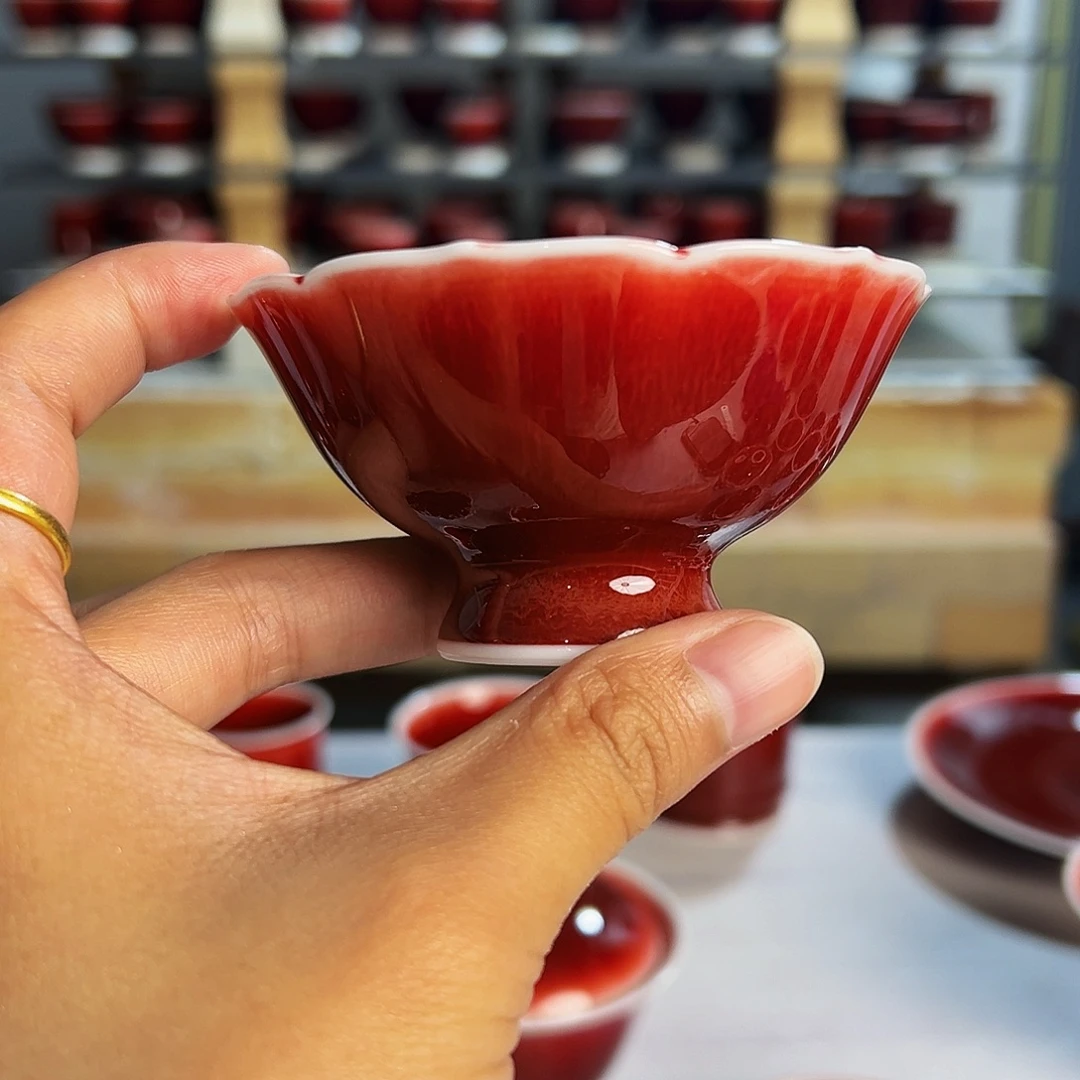 景德镇陶瓷郎红花口杯