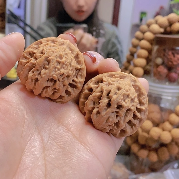【闪购商品】文玩核桃把件41.5霞云岭