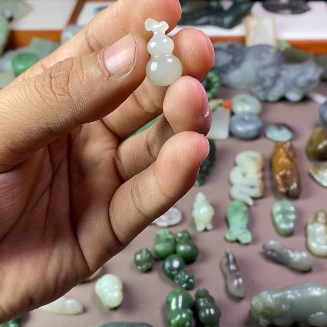 和田玉吊坠(不含链)未镶嵌