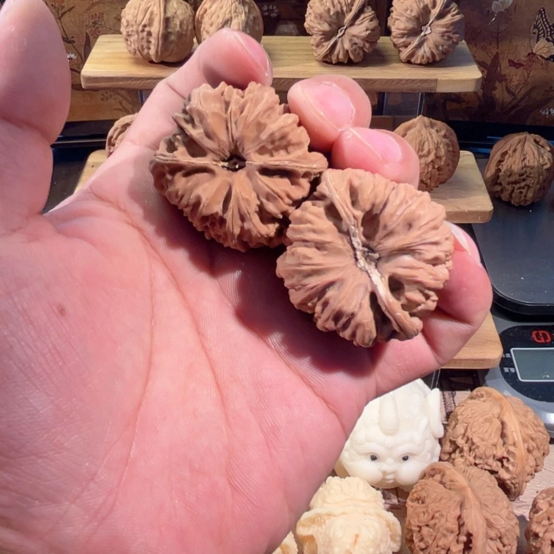 把件文玩核桃树凹地