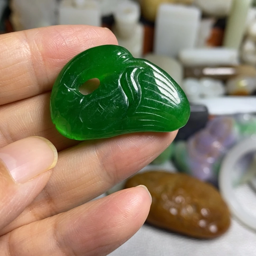 颈饰未镶嵌和田玉（糖玉）