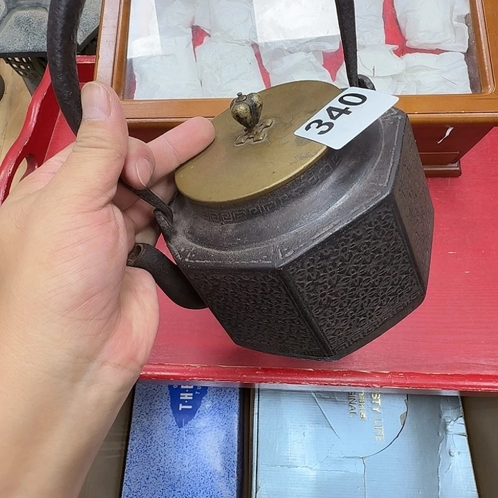 铁***哥瓷片工艺品摆件瓷器摆件正能量