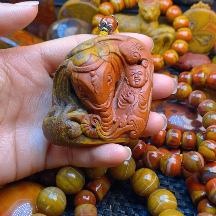 未镶嵌颈饰玛瑙/玉髓