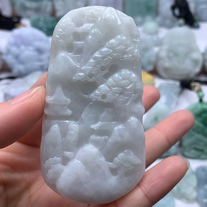 翡翠未镶嵌颈饰山水福利卡厚10+