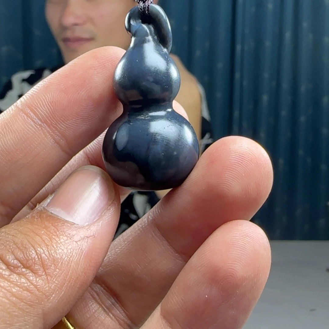 和田玉未镶嵌吊坠(不含链)