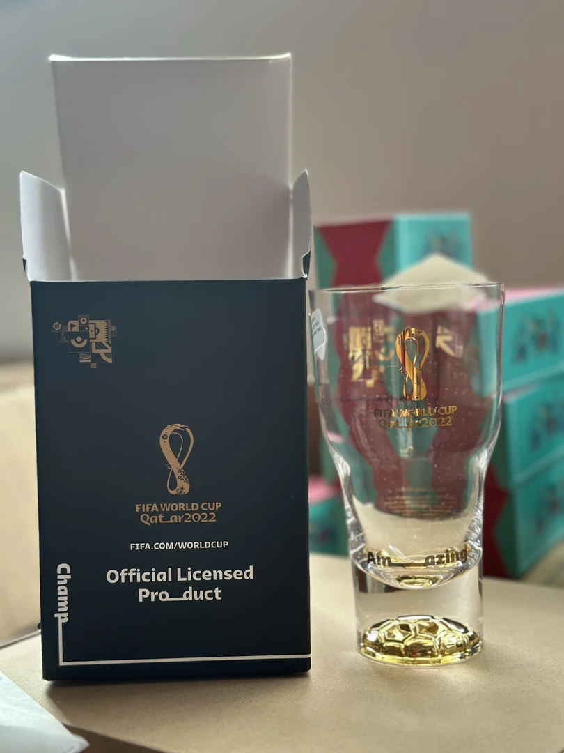 卡塔尔 鎏金足球啤酒杯 350ml （一个）