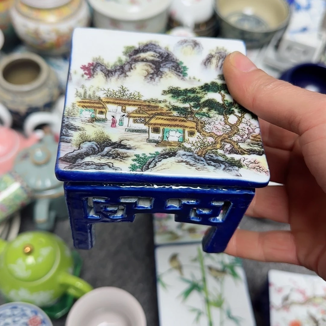 摆件l**u瓷器的工艺技术水平