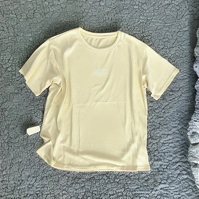 外单～宽松版型，刺绣字母圆领浅黄色短袖T恤，均码，百搭显瘦