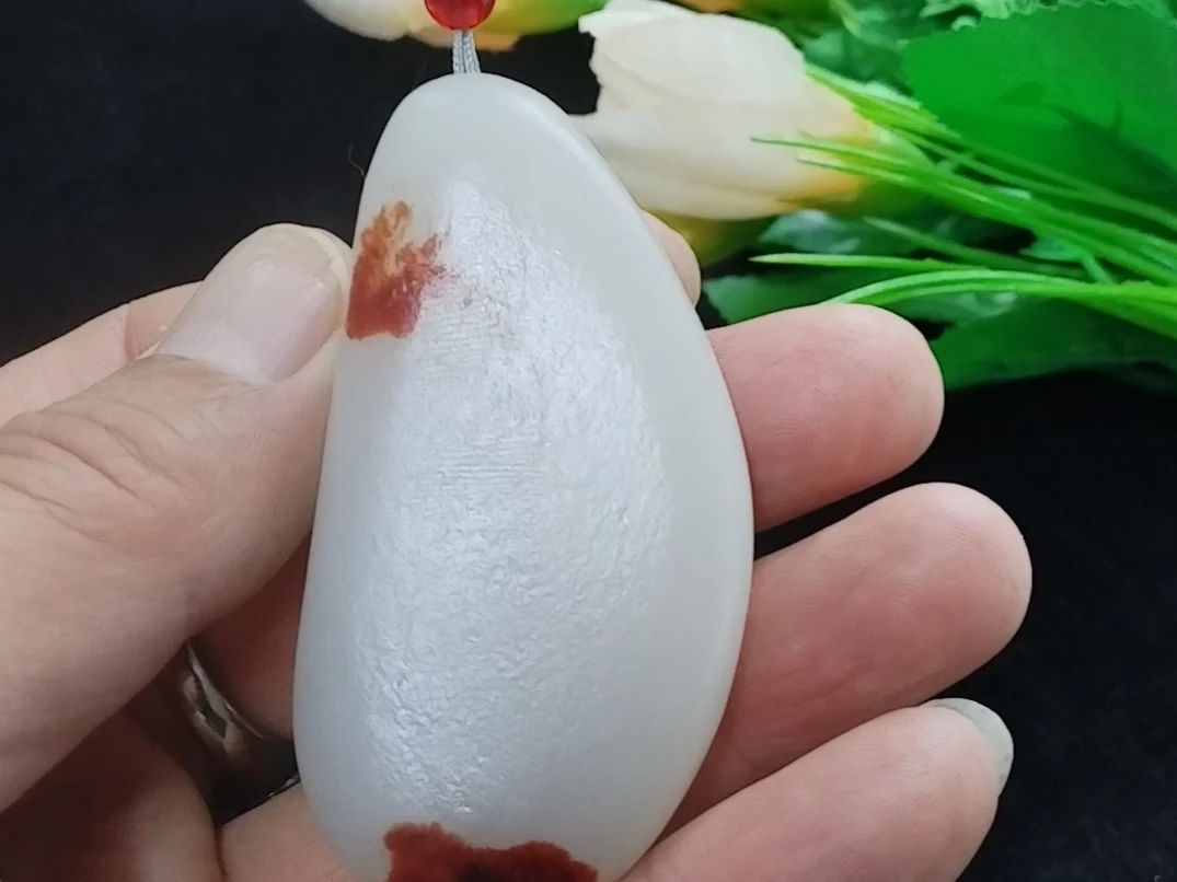 高白一细随型原石