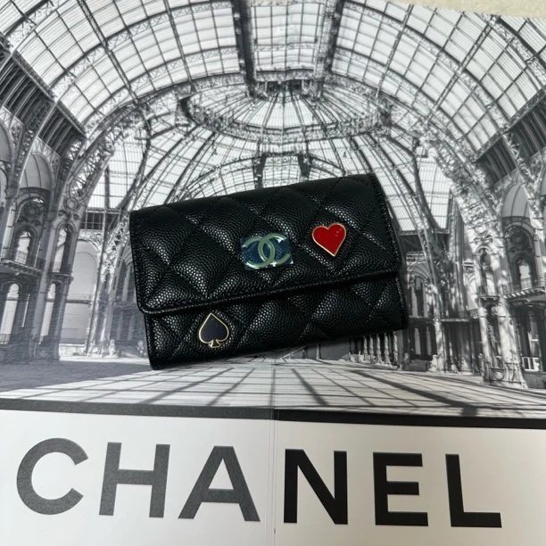 未使用 Chanel/香奈儿 黑金荔枝纹牛皮桃心爱心卡包 芯片款