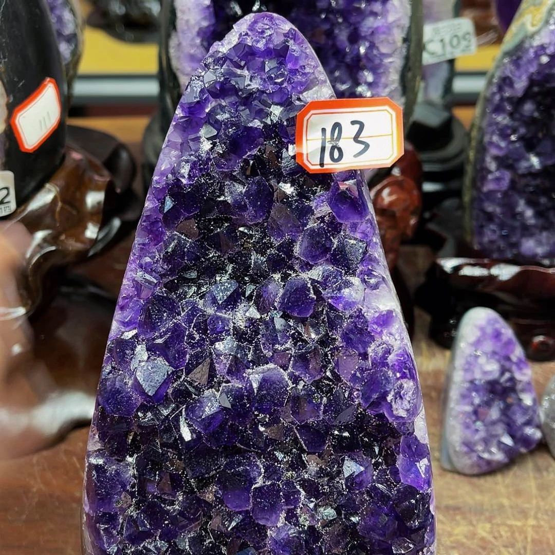 水晶大型摆件未镶嵌