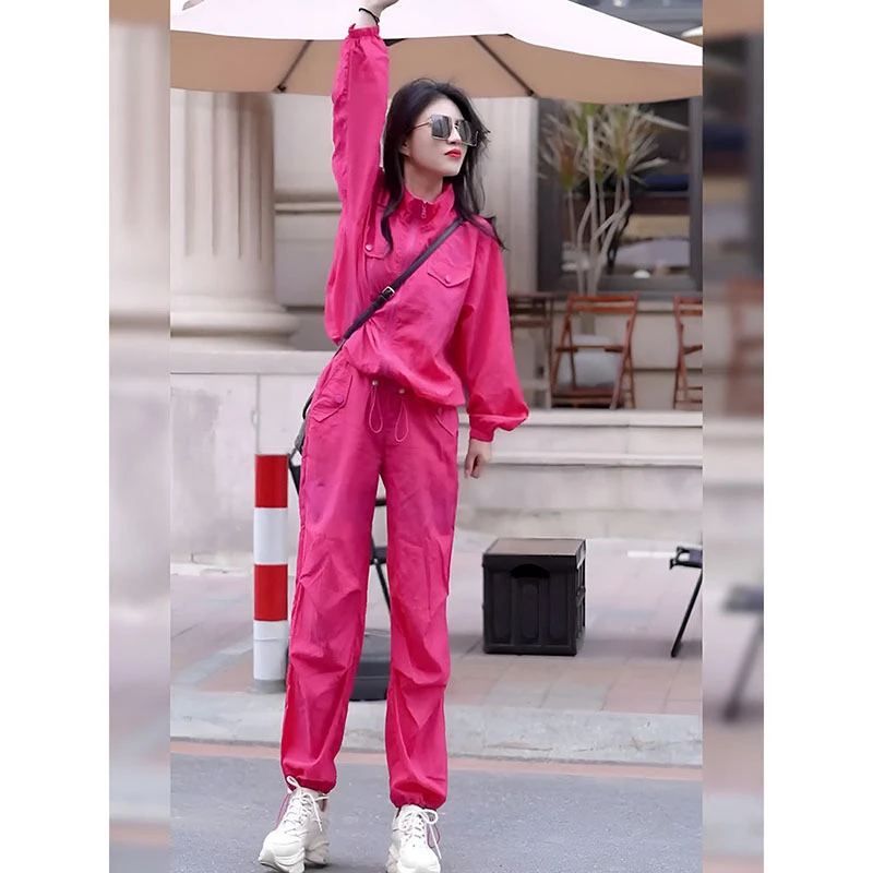 玫红色休闲运动套装女户外健身跑步抽绳外套束脚裤春装搭配一整套