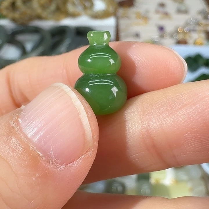 *****和田玉（碧玉）未镶嵌颈饰