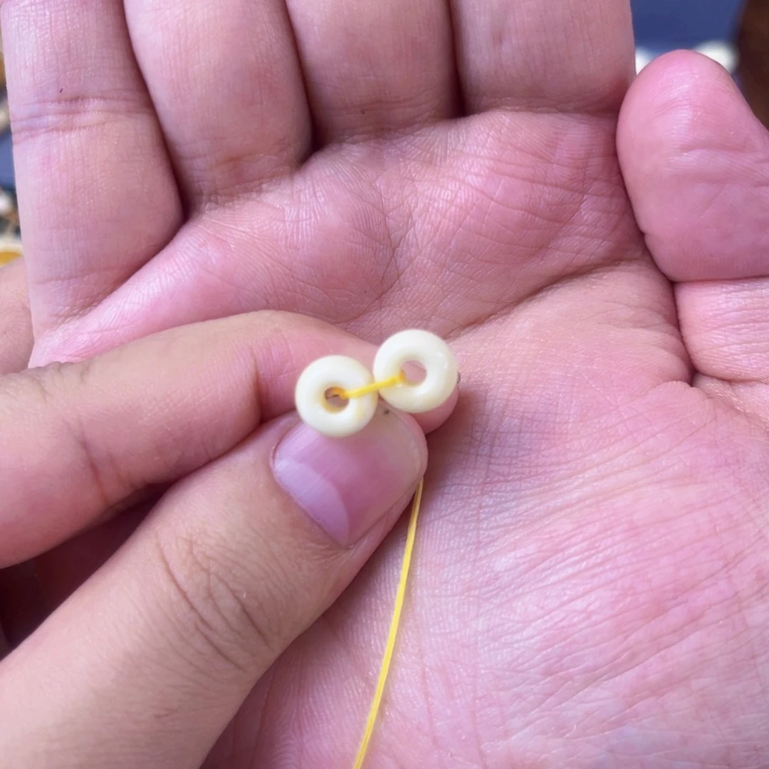 琥珀珠宝奇石未镶嵌邓***学