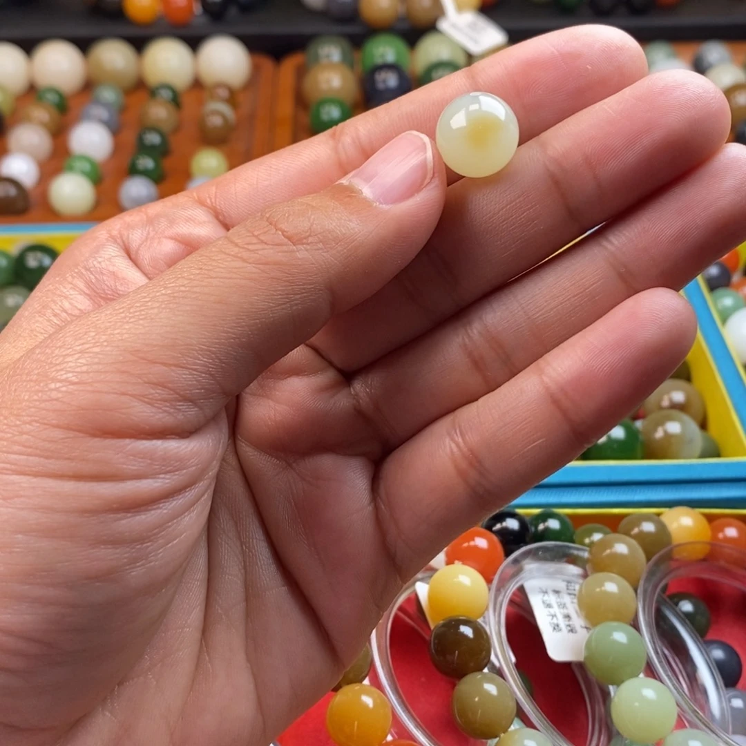 和田玉未镶嵌珠宝奇石卡12一口糖y