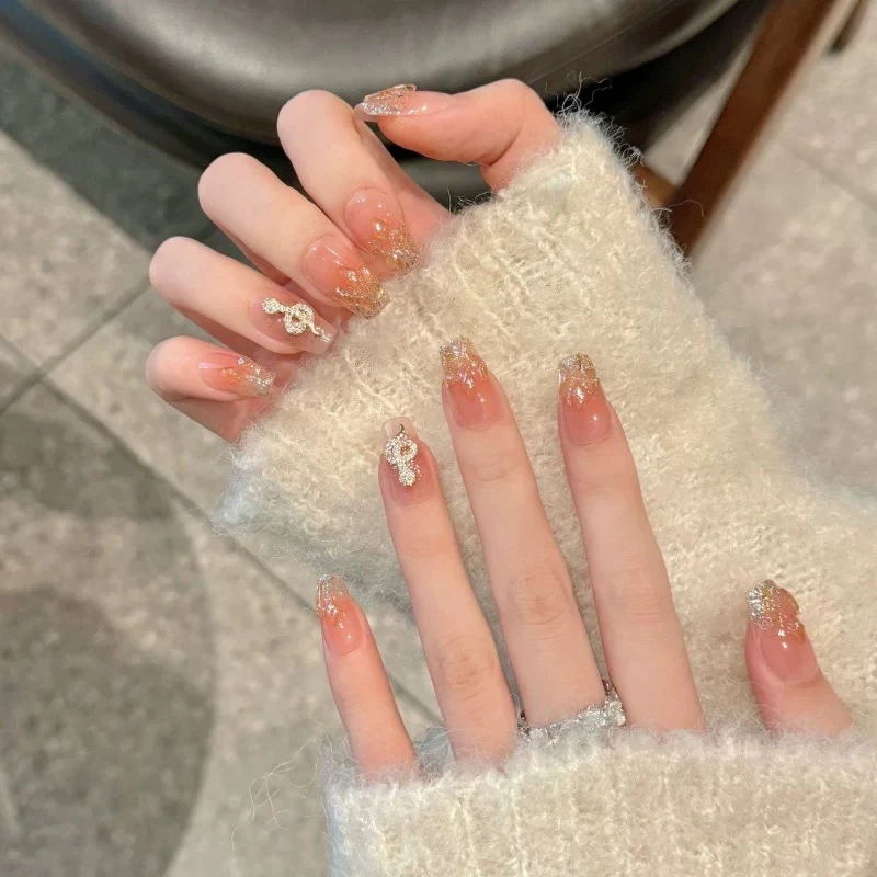 蛇来运转2025过年必备战甲爆闪招财纯手工穿戴甲显白纯欲氛围感.