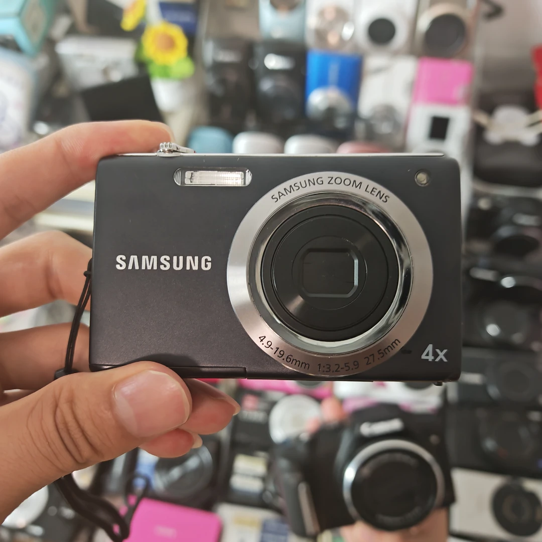 95新 Samsung/三星 三星ST60 1220万像素4倍光学变焦 复古CCD相机