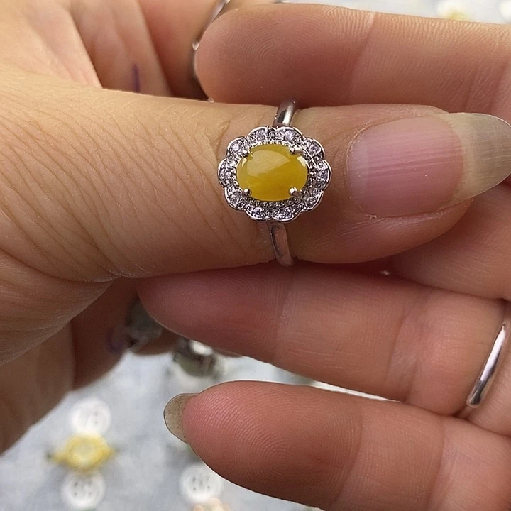 未镶嵌戒指翡翠一****?缅甸