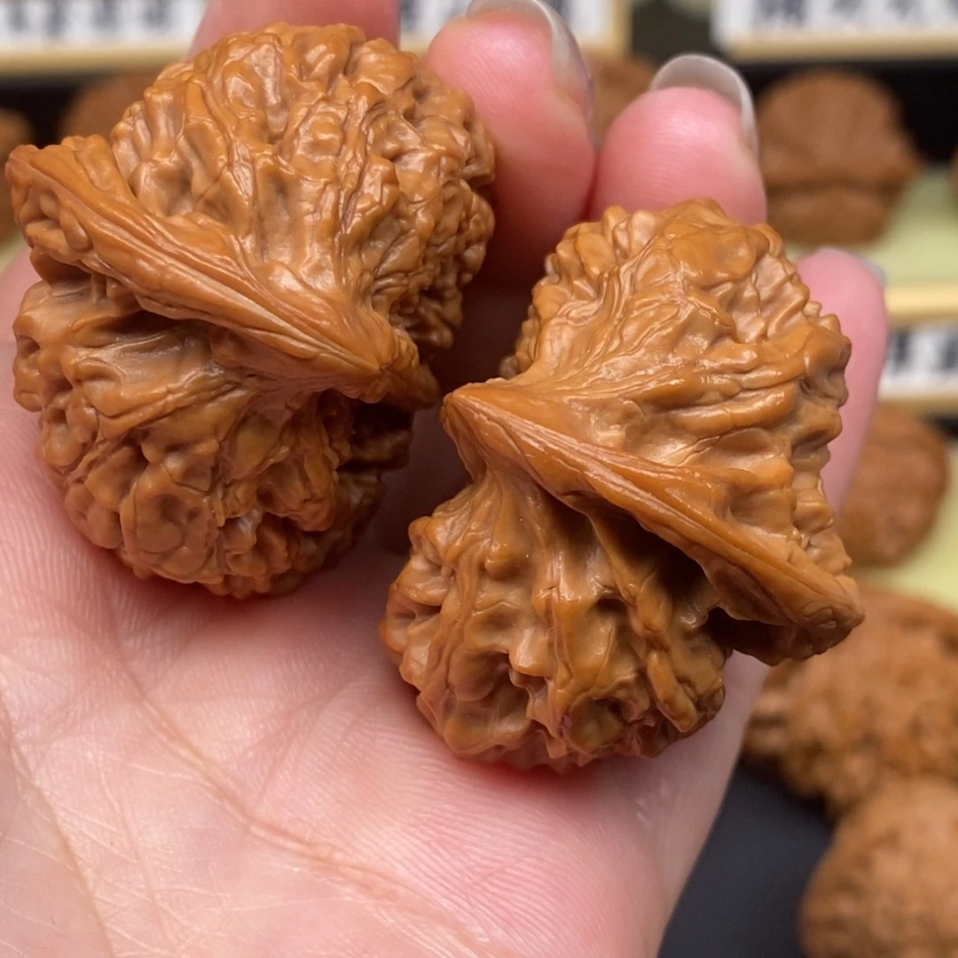 文玩核桃吊坠座山雕42