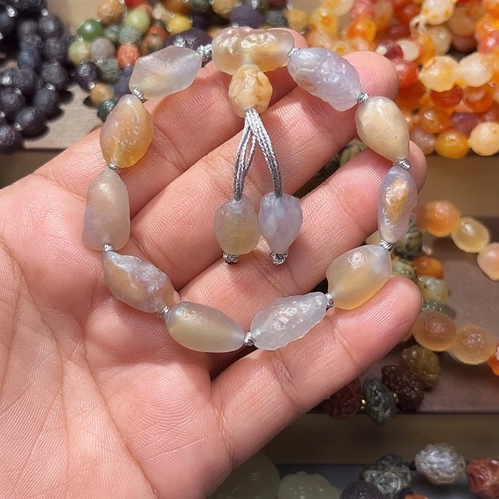 阿拉善彩玛瑙手串