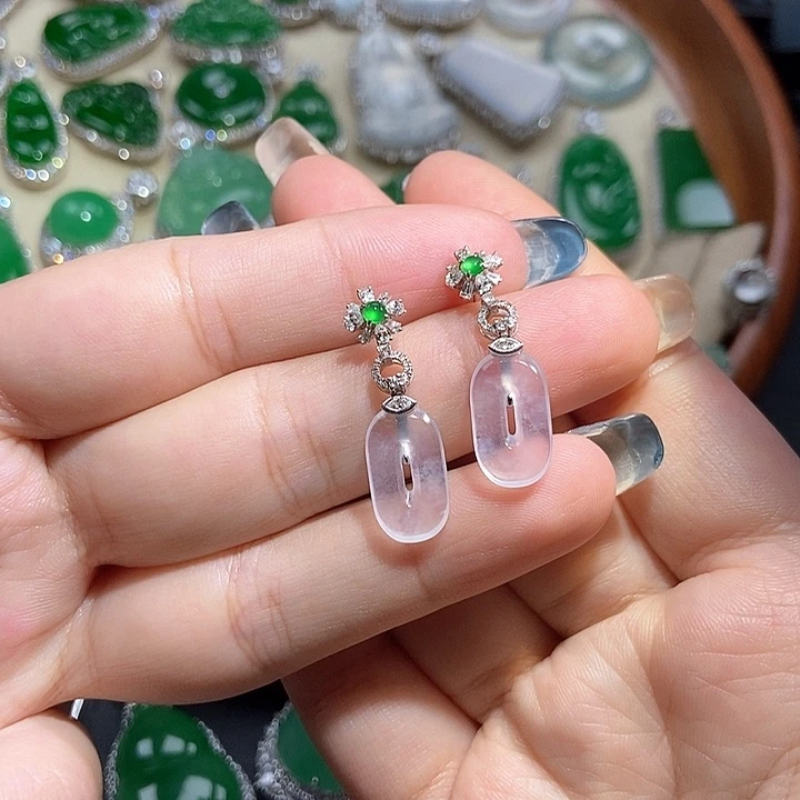 翡翠18K金镶嵌耳饰