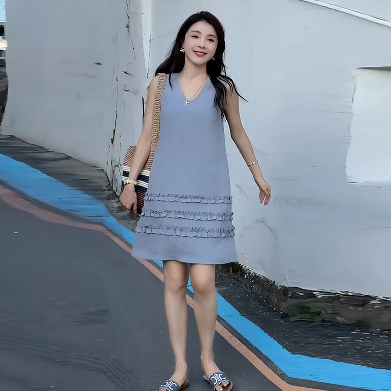 韩系度假木耳边无袖背心连衣裙2025新款今年流行爆款巨好看的裙子