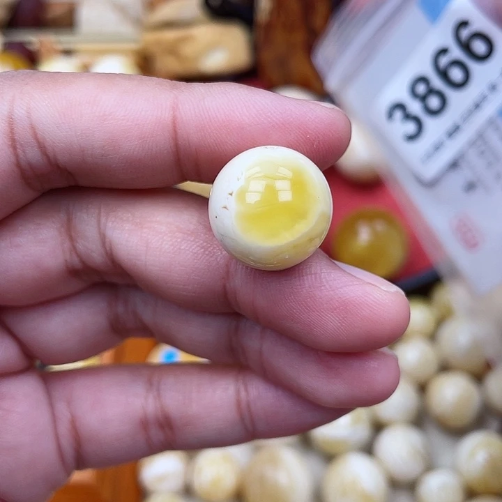 蜜蜡未镶嵌珠宝奇石粉水线17