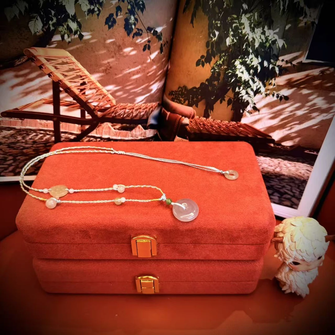 壹屿珠宝     102418     18k金配件和田玉传世级平安扣颈饰