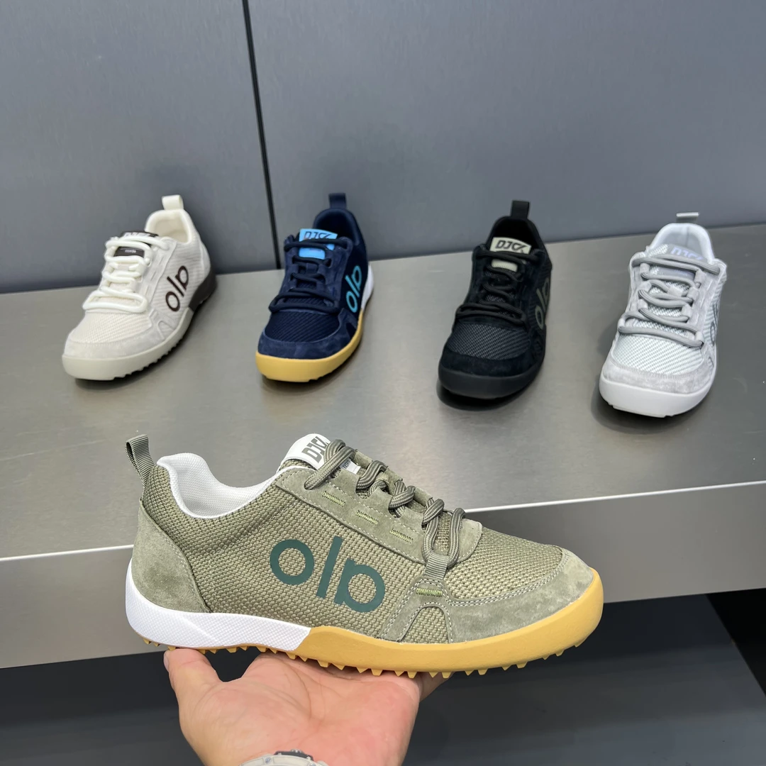 68-533秋季新款男鞋舒适百搭软底板鞋男士时尚休闲鞋