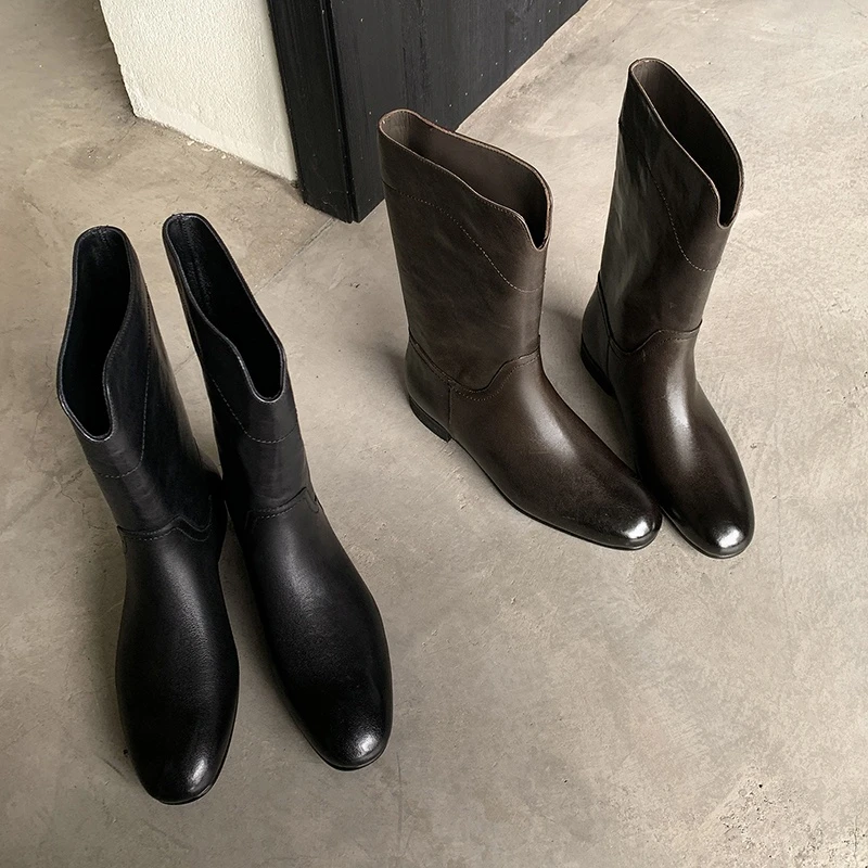 【跟高3CM】秋冬新款圆头平跟尖头舒适时尚女靴简约百搭中筒靴