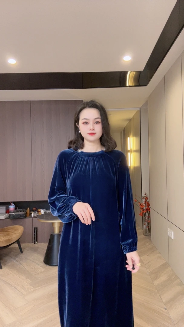 24CX229宝石蓝真丝丝绒圆领轻奢女士桑蚕丝连衣裙m116