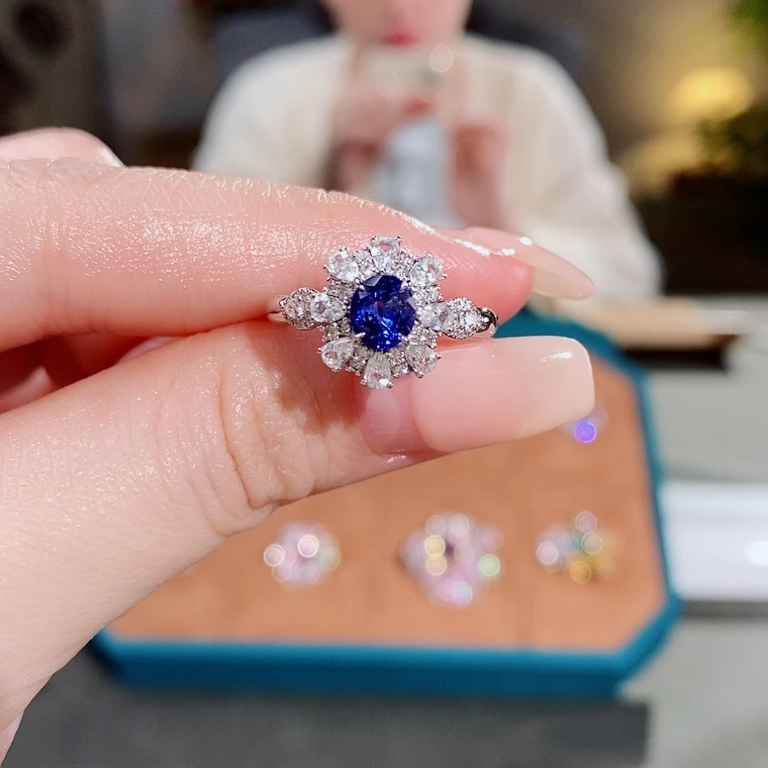 蓝宝石戒指18K金镶嵌1.08ct