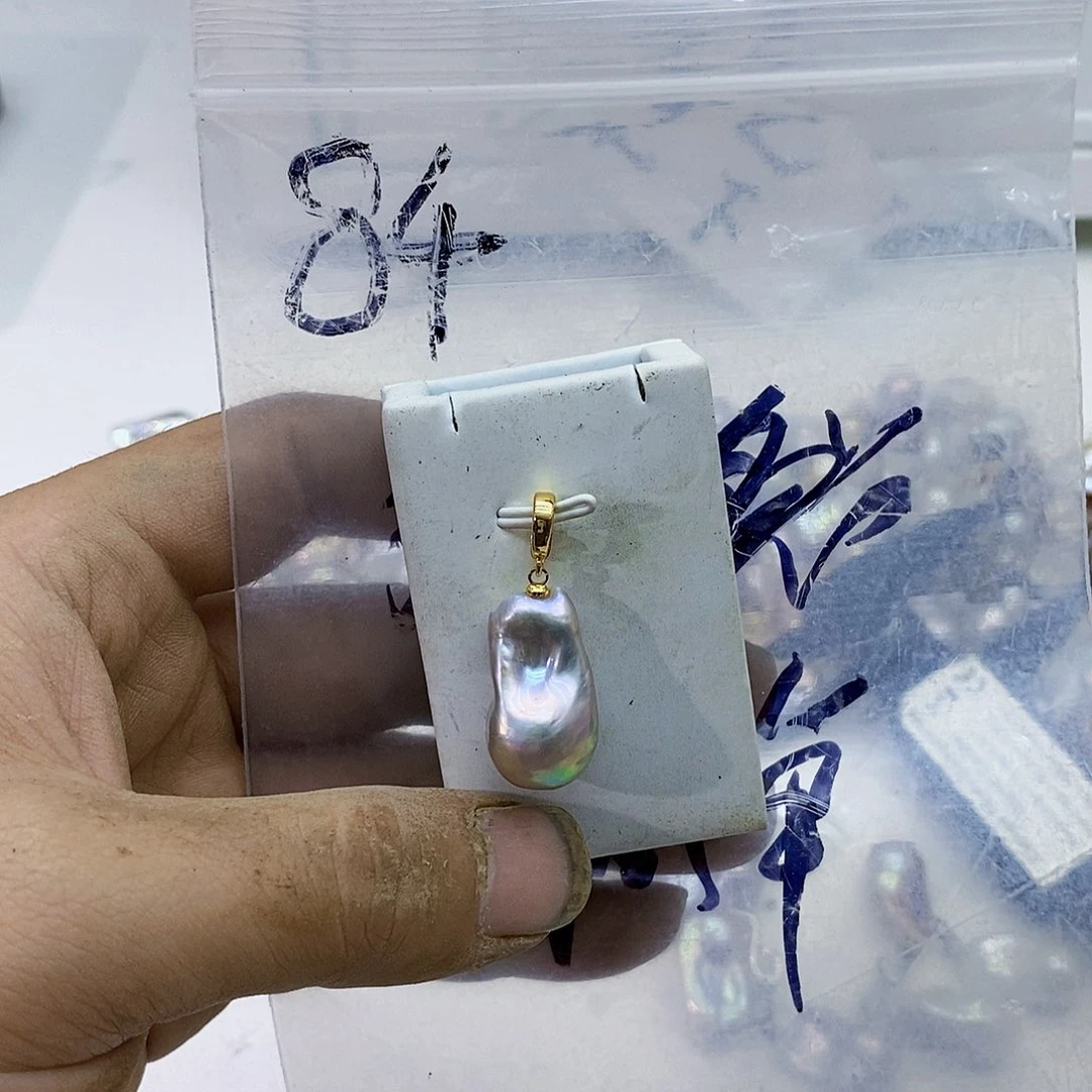 淡水珍珠合金颈饰