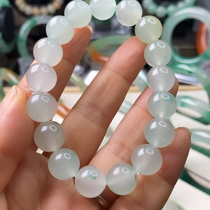 石英质玉（非洲翠）未镶嵌手链