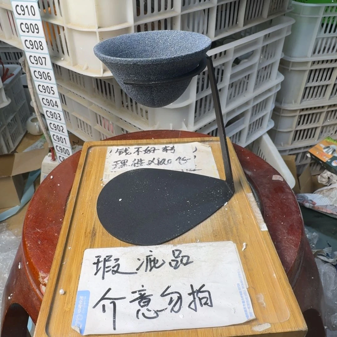 瑕疵介意勿拍陶瓷器皿B987